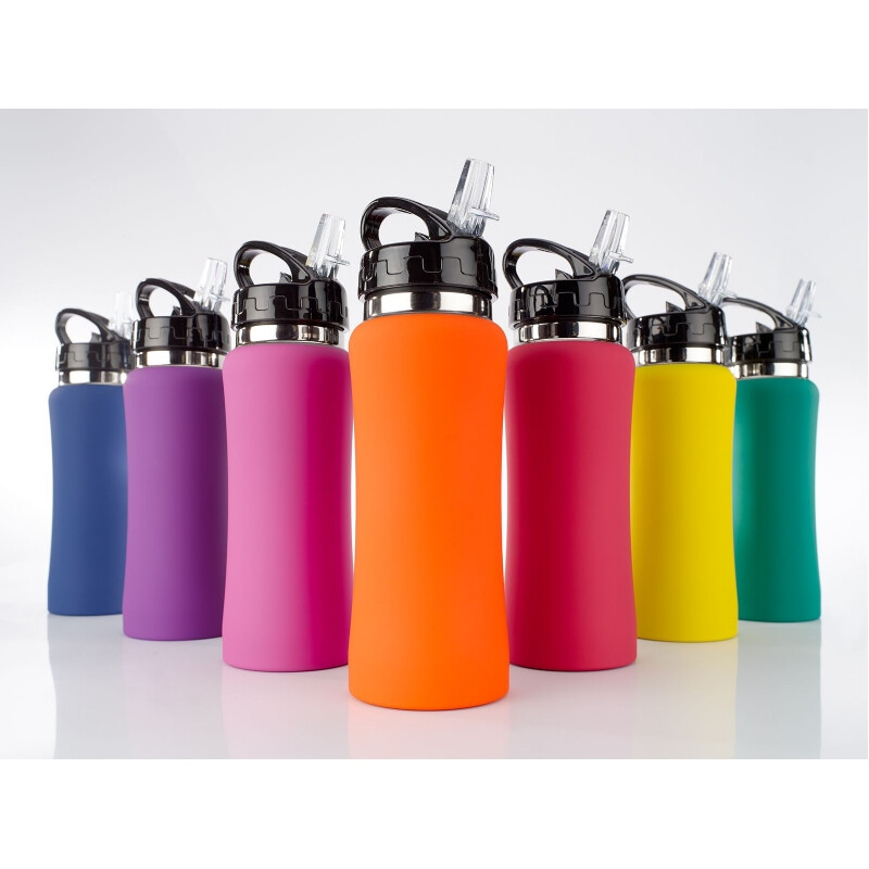 Waterfles met rubber coating.